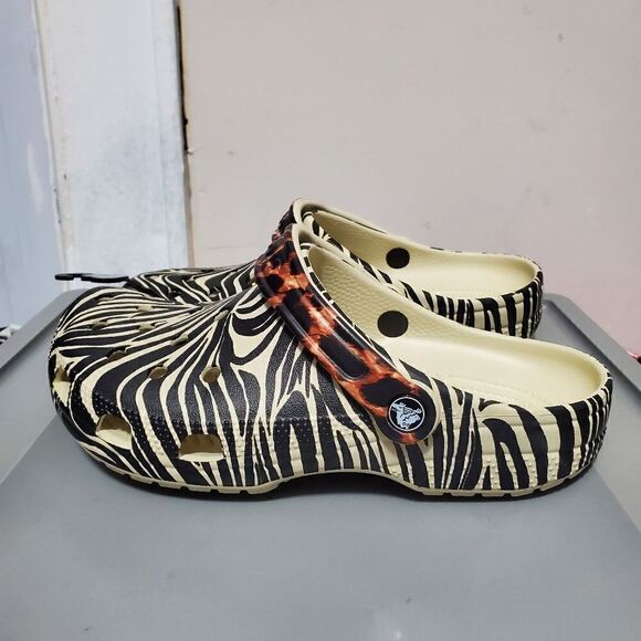 Crocs Classic Unisex Animal Print Remix Clog Men 5 Women 7 207840-2Y9 New - Picture 1 of 10